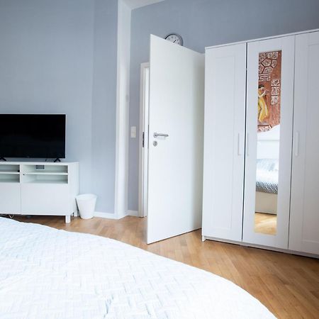 Alt-Berliner Eckkneipe - "Feuchte Ecke" Apartment Exterior foto
