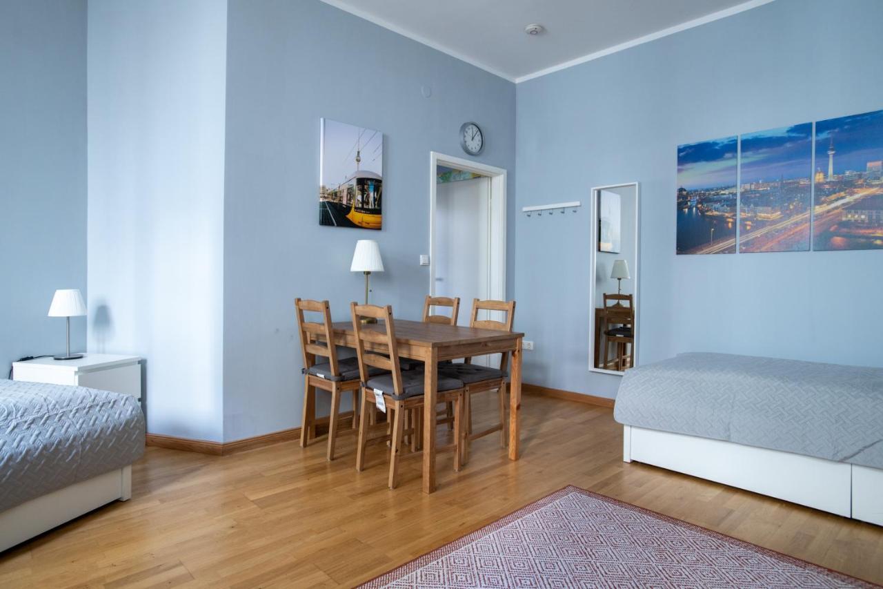 Alt-Berliner Eckkneipe - "Feuchte Ecke" Apartment Exterior foto