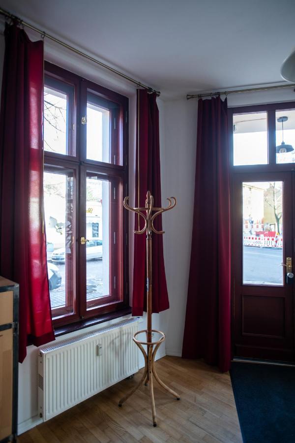 Alt-Berliner Eckkneipe - "Feuchte Ecke" Apartment Exterior foto
