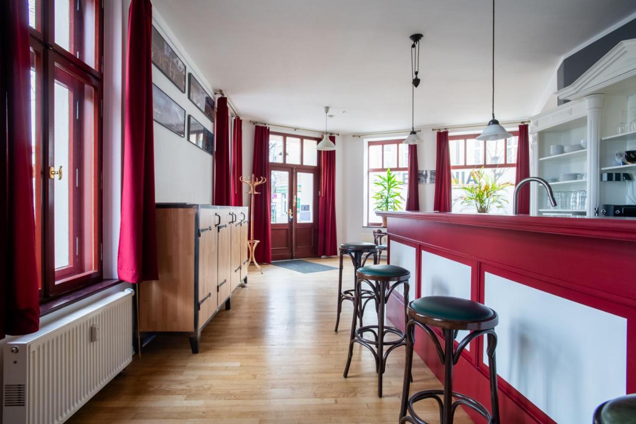 Alt-Berliner Eckkneipe - "Feuchte Ecke" Apartment Exterior foto