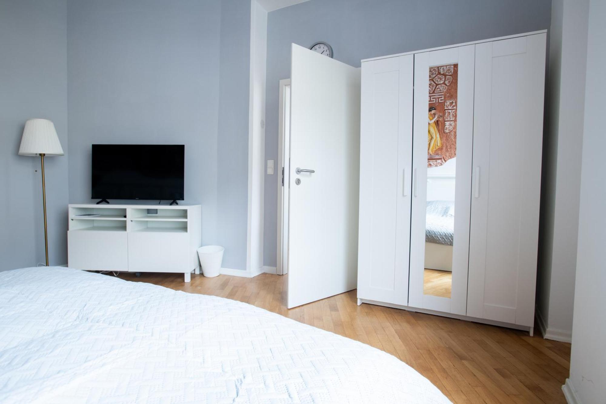 Alt-Berliner Eckkneipe - "Feuchte Ecke" Apartment Exterior foto