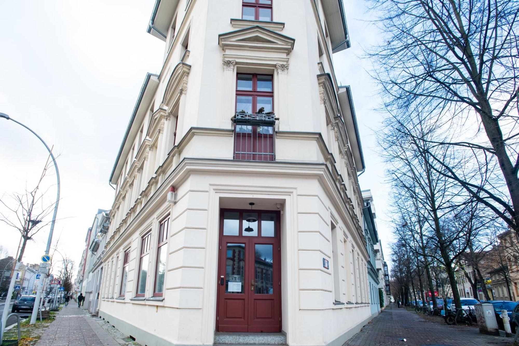 Alt-Berliner Eckkneipe - "Feuchte Ecke" Apartment Exterior foto